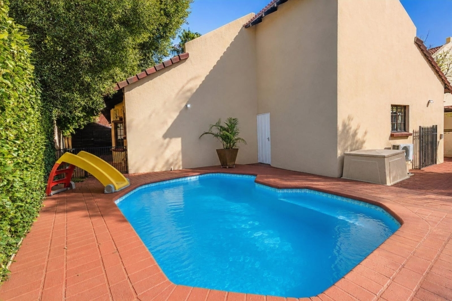 4 Bedroom Property for Sale in Safari Gardens North West